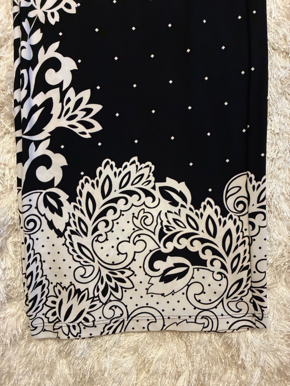 Susan Graver Black and White Floral Diamond  Dot Print  Wide Leg Boho Crop Pants - Picture 4 of 8